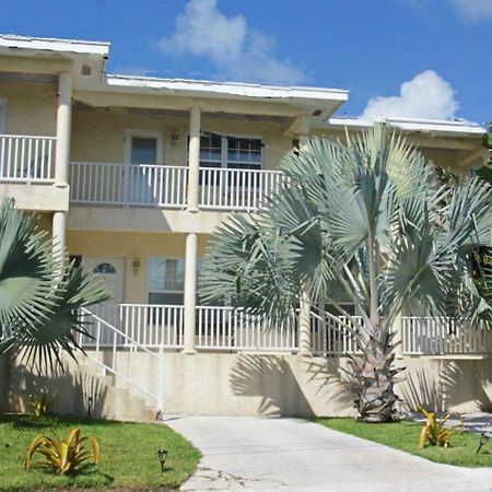 Sapphire Garden Townhouses George Town Extérieur photo