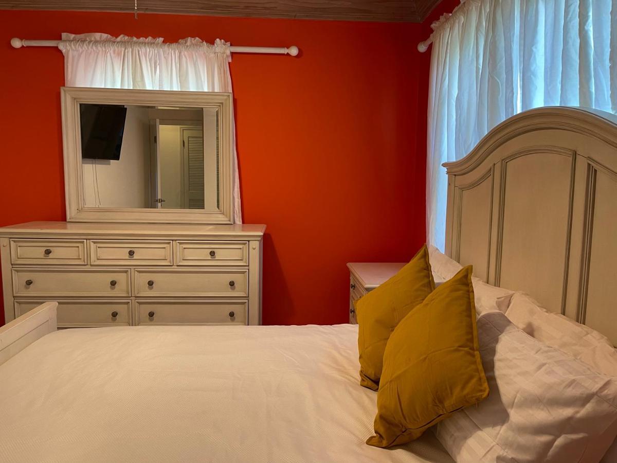 Sapphire Garden Townhouses George Town Extérieur photo