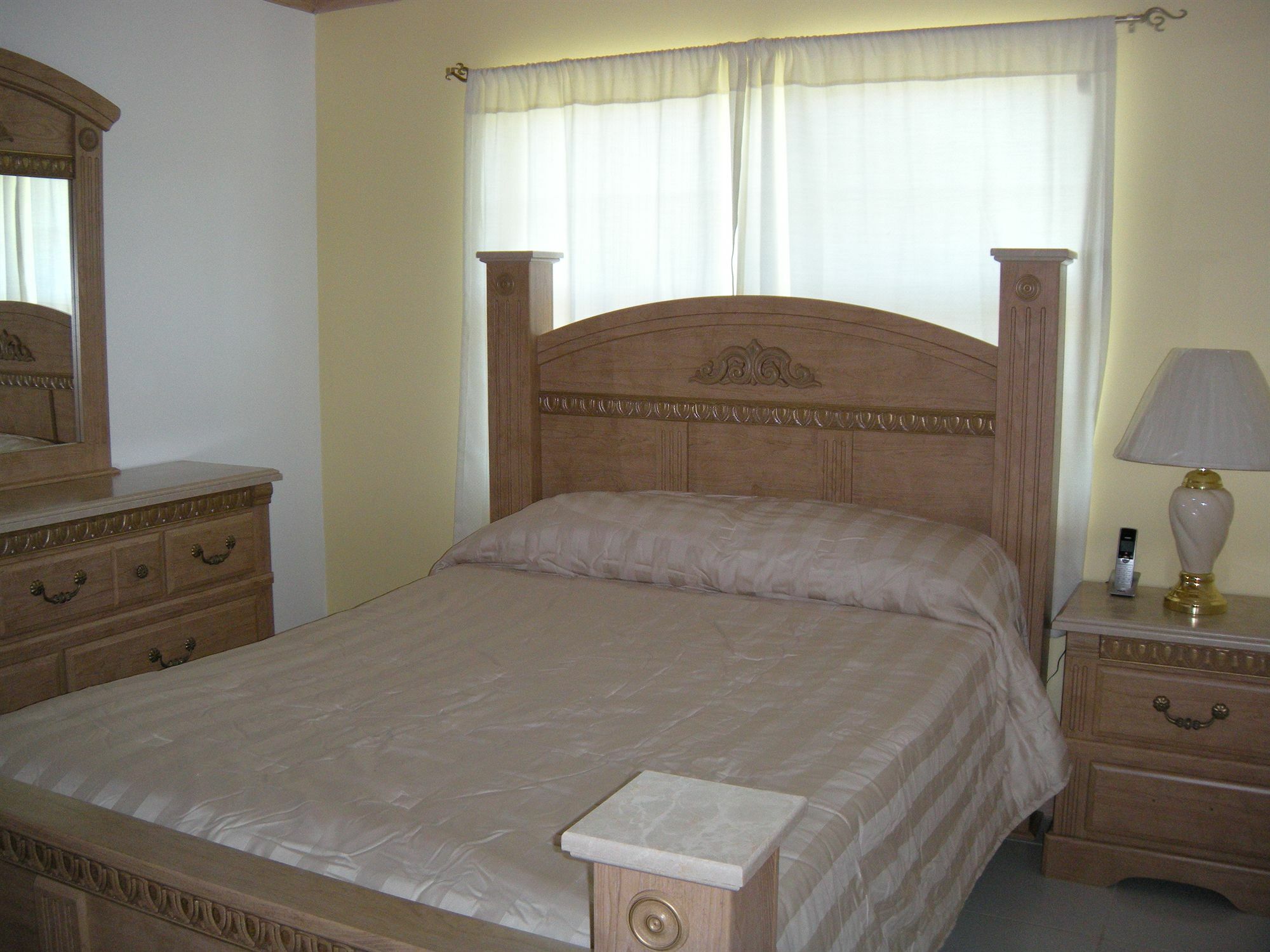 Sapphire Garden Townhouses George Town Extérieur photo